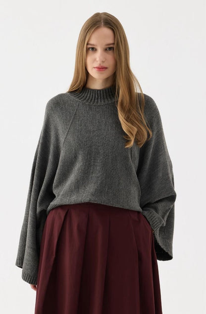 Azeraï oversized trui beige one-size vooraanzicht losvallend model