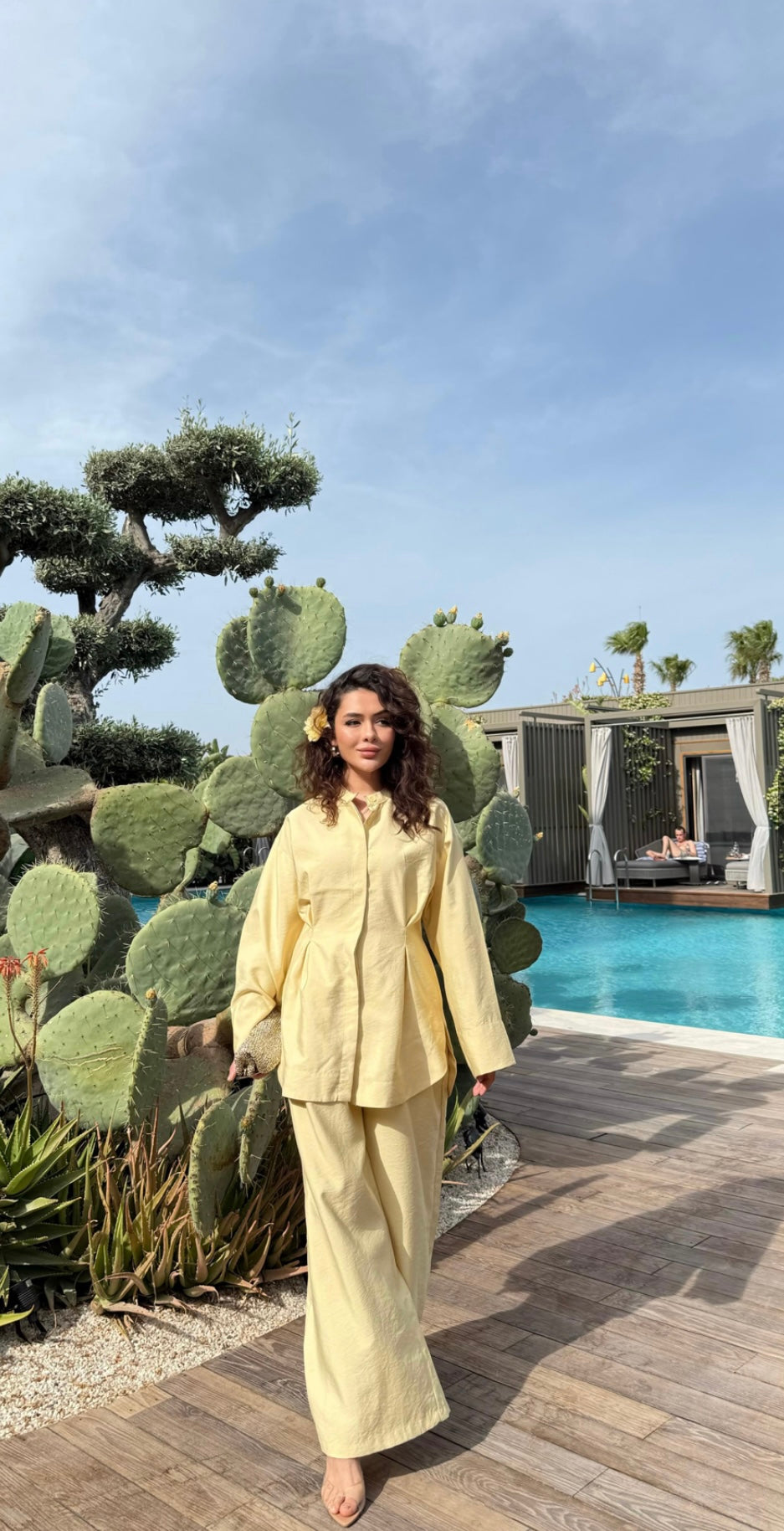 LINA 2-delige set in zacht geel met rok en blouse – modest zomeroutfit